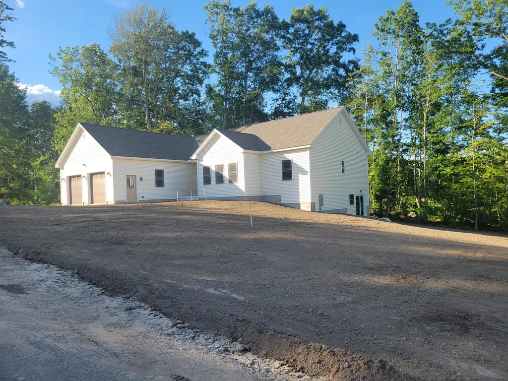 20 Eastern Lane Standish ME 04084