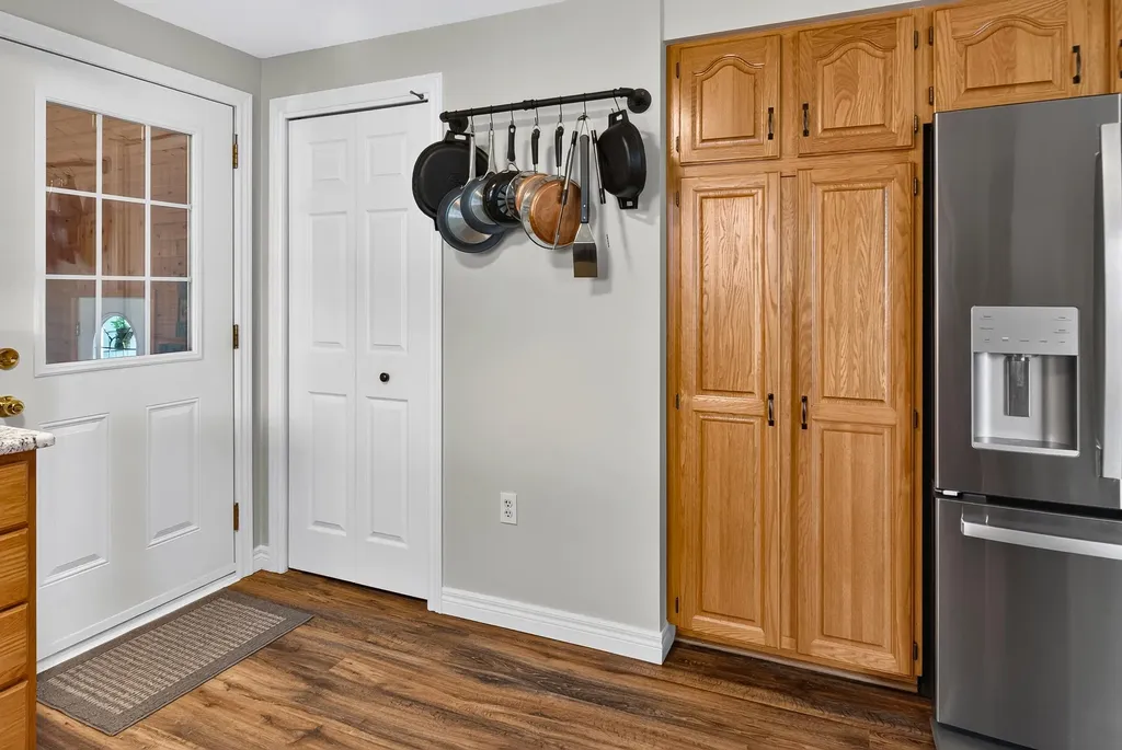 14 Autumn Lane Lincoln ME 04457