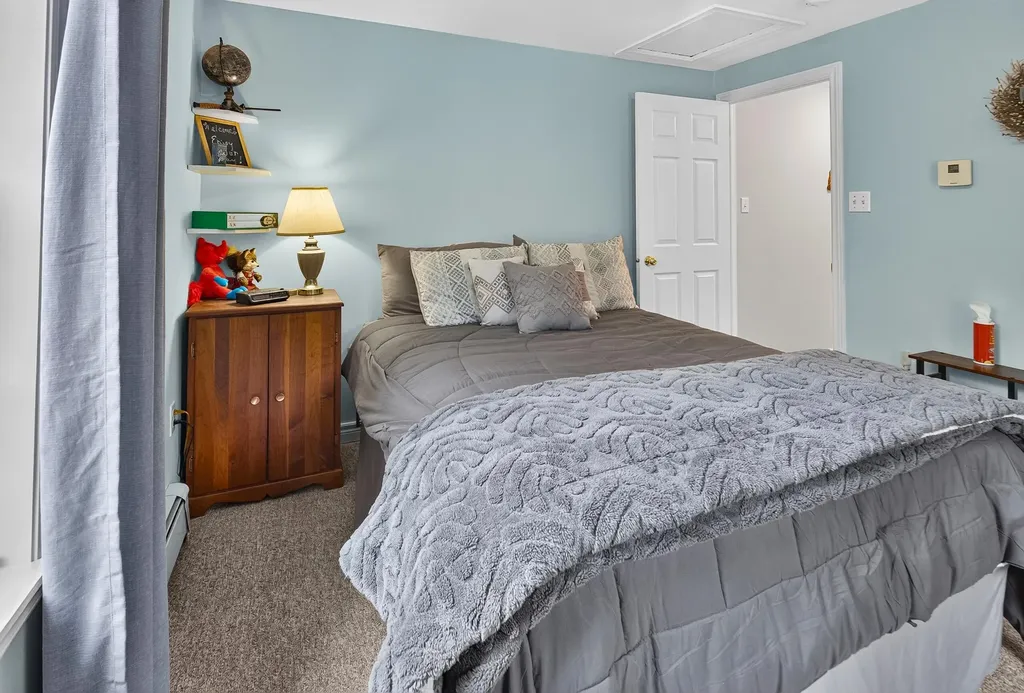 14 Autumn Lane Lincoln ME 04457