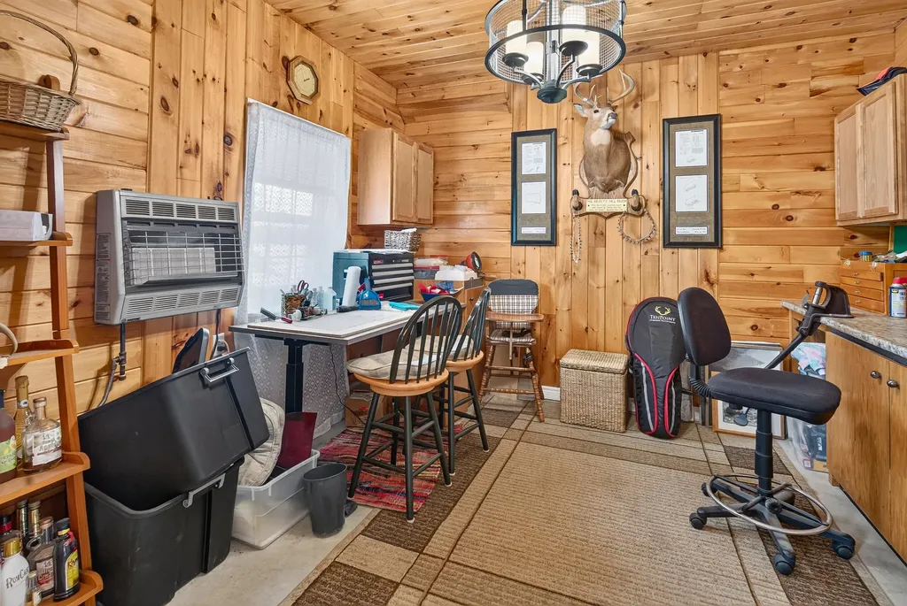 14 Autumn Lane Lincoln ME 04457