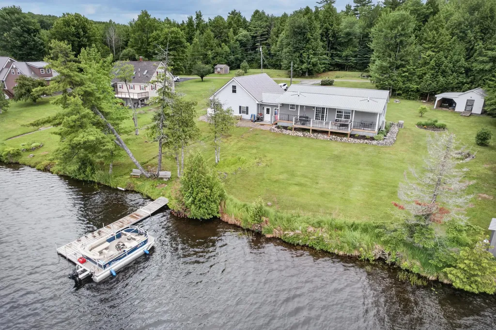 14 Autumn Lane Lincoln ME 04457