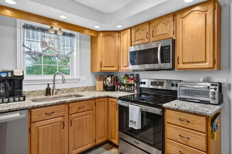 14 Autumn Lane Lincoln ME 04457