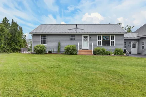 14 Autumn Lane Lincoln ME 04457