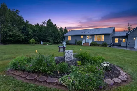 14 Autumn Lane Lincoln ME 04457