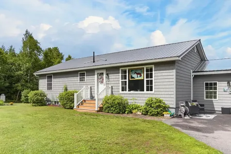 14 Autumn Lane Lincoln ME 04457