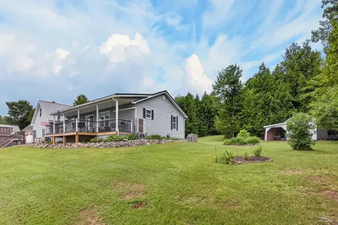 14 Autumn Lane Lincoln ME 04457