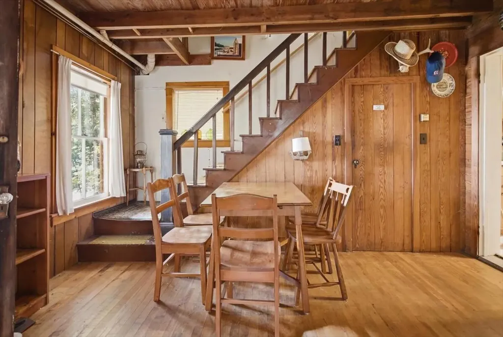 260 Memorial Drive Winthrop ME 04364