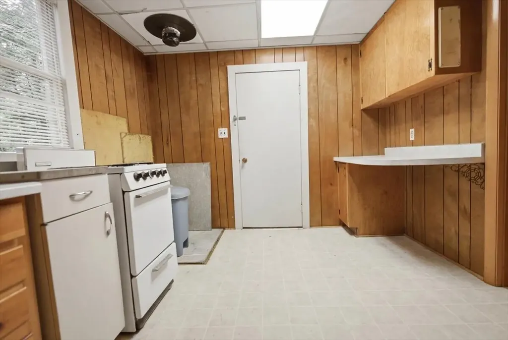 260 Memorial Drive Winthrop ME 04364
