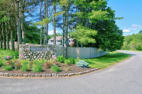 11 Cole Field Road Cape Elizabeth ME 04107