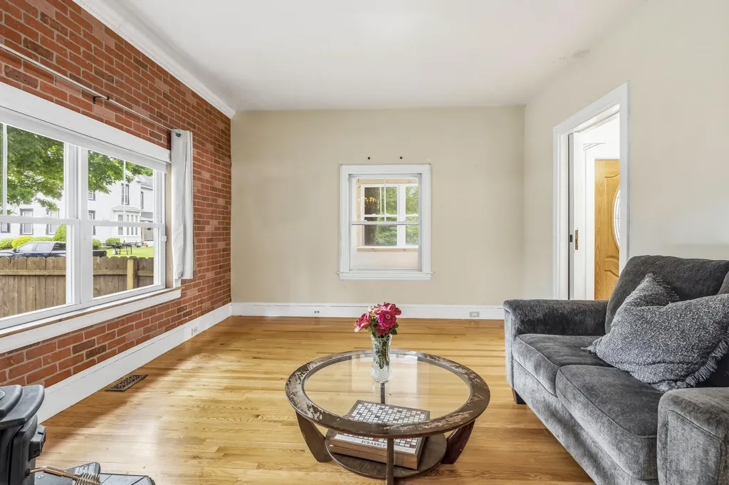 39 Union Street Biddeford ME 04005