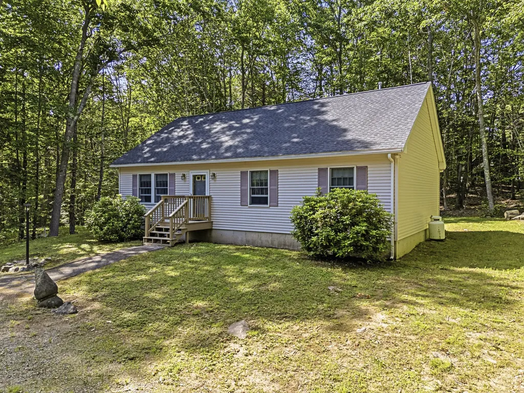 4 Mckenna Lane York ME 03909