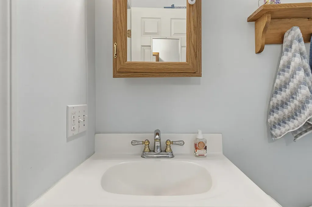 4 Mckenna Lane York ME 03909