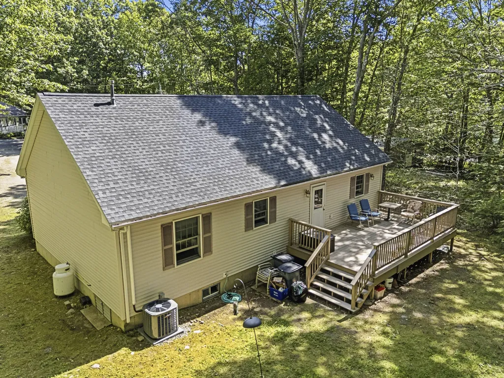 4 Mckenna Lane York ME 03909