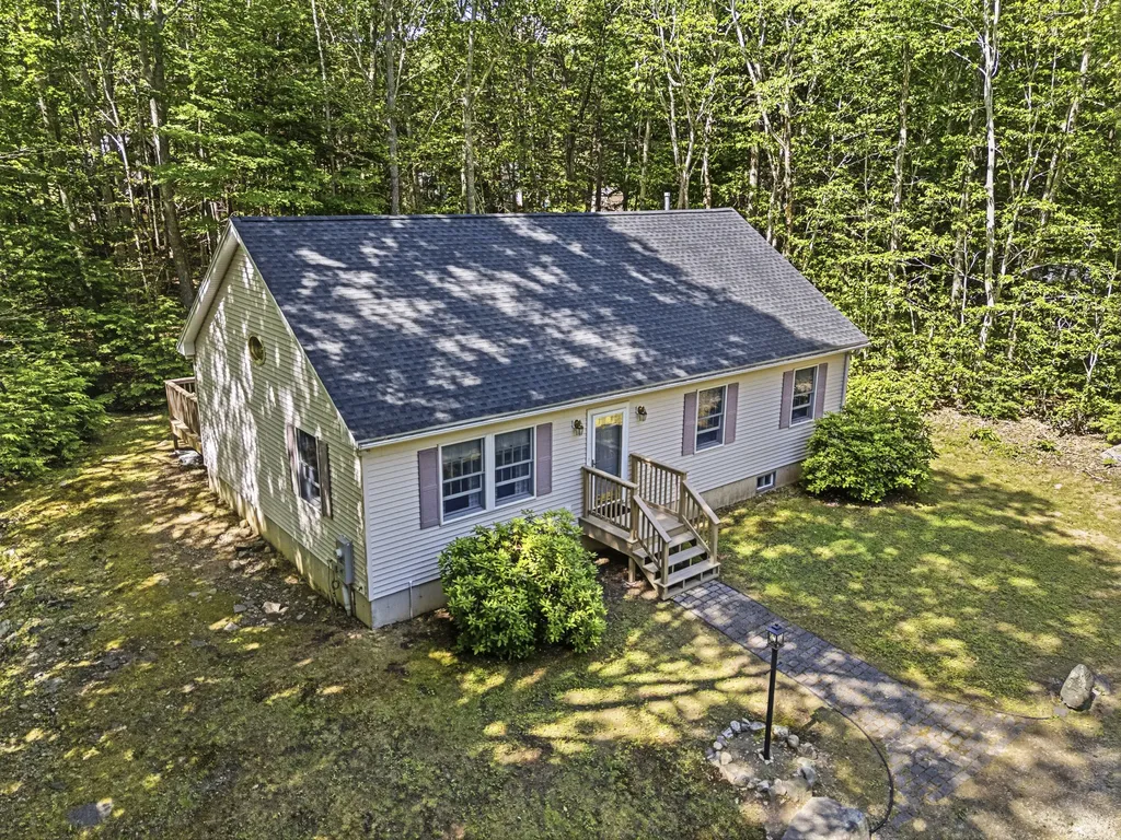 4 Mckenna Lane York ME 03909