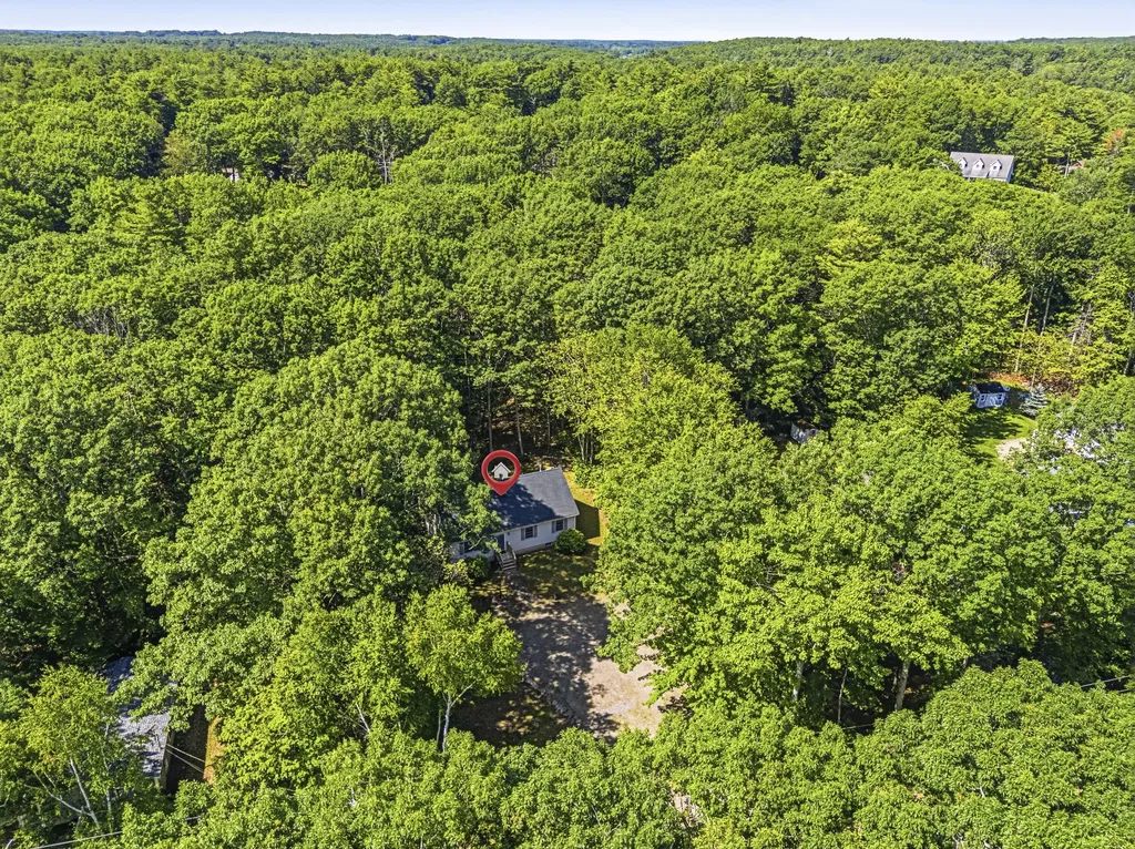 4 Mckenna Lane York ME 03909