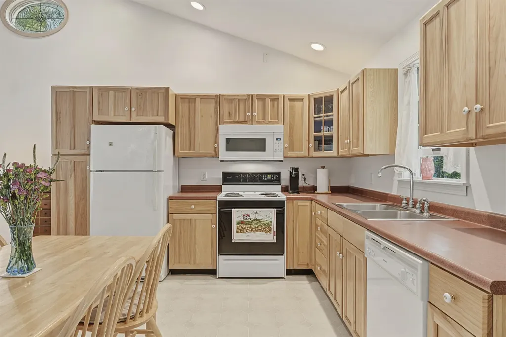 4 Mckenna Lane York ME 03909