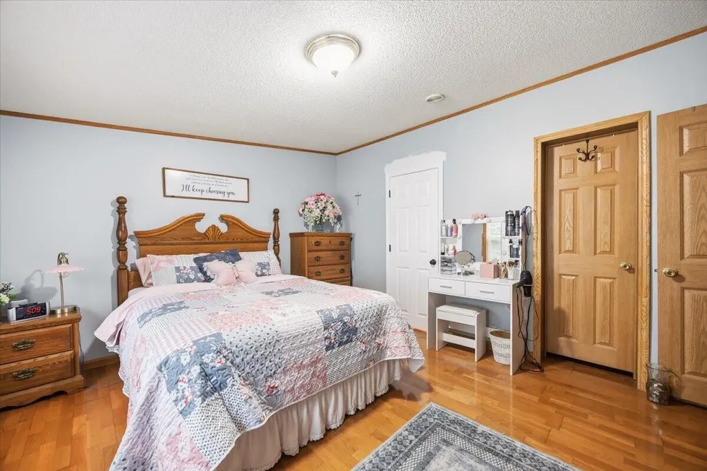 271 Mountain Road Arundel ME 04046
