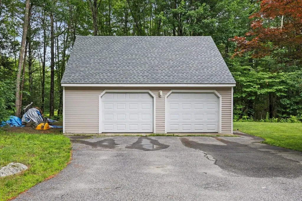 271 Mountain Road Arundel ME 04046
