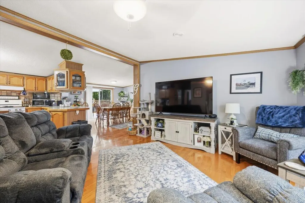 271 Mountain Road Arundel ME 04046