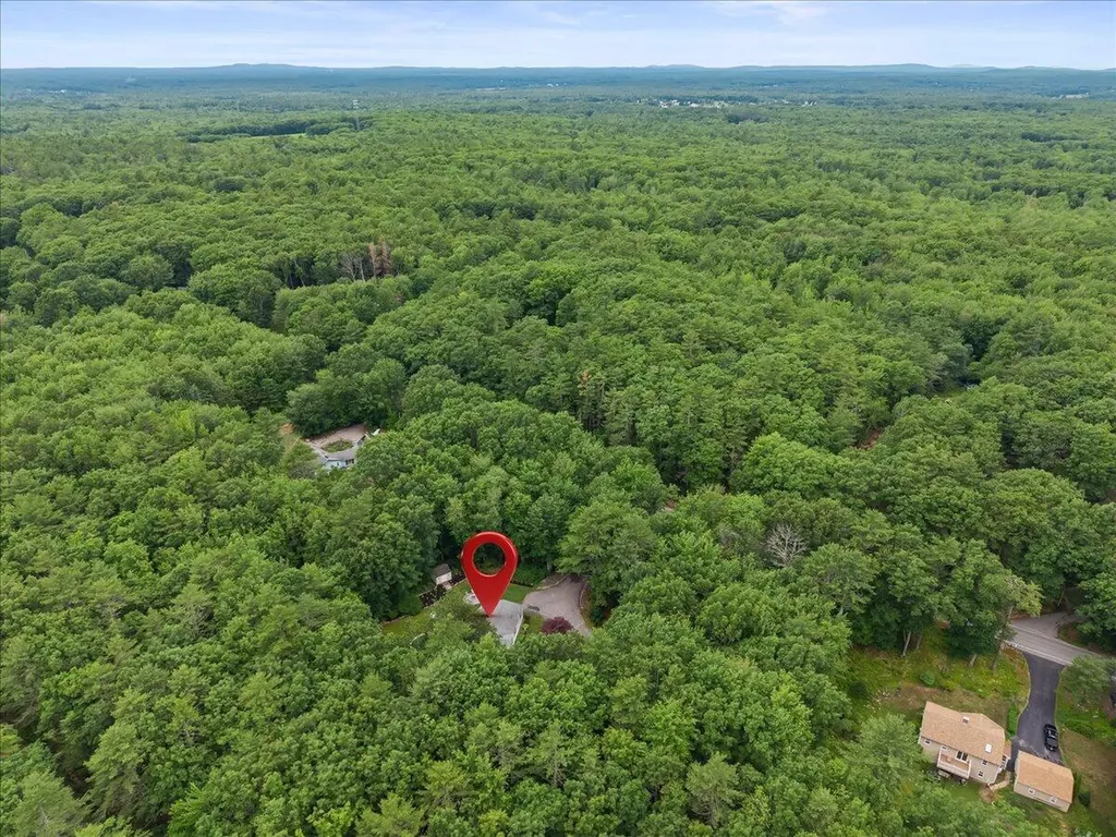 271 Mountain Road Arundel ME 04046