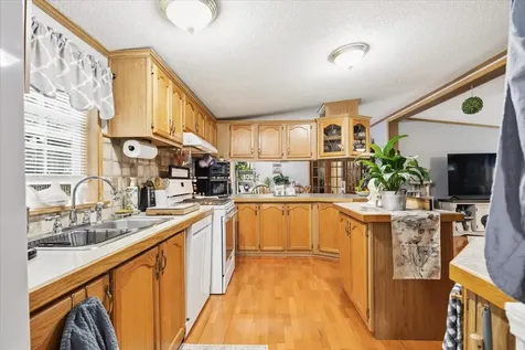 271 Mountain Road Arundel ME 04046