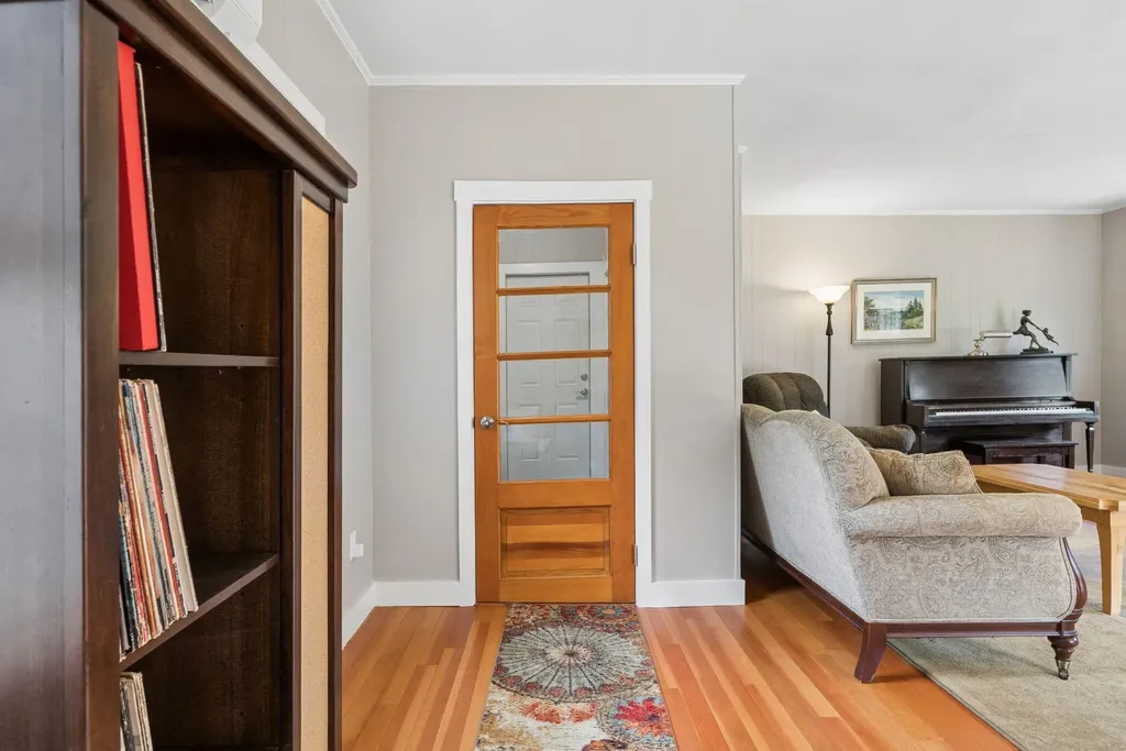 337 Route 133 Winthrop ME 04364