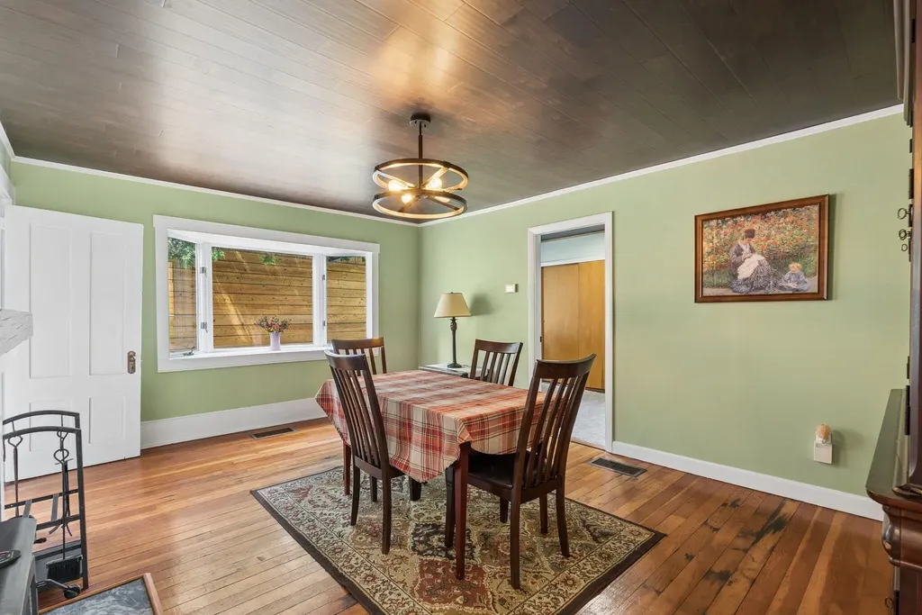 337 Route 133 Winthrop ME 04364