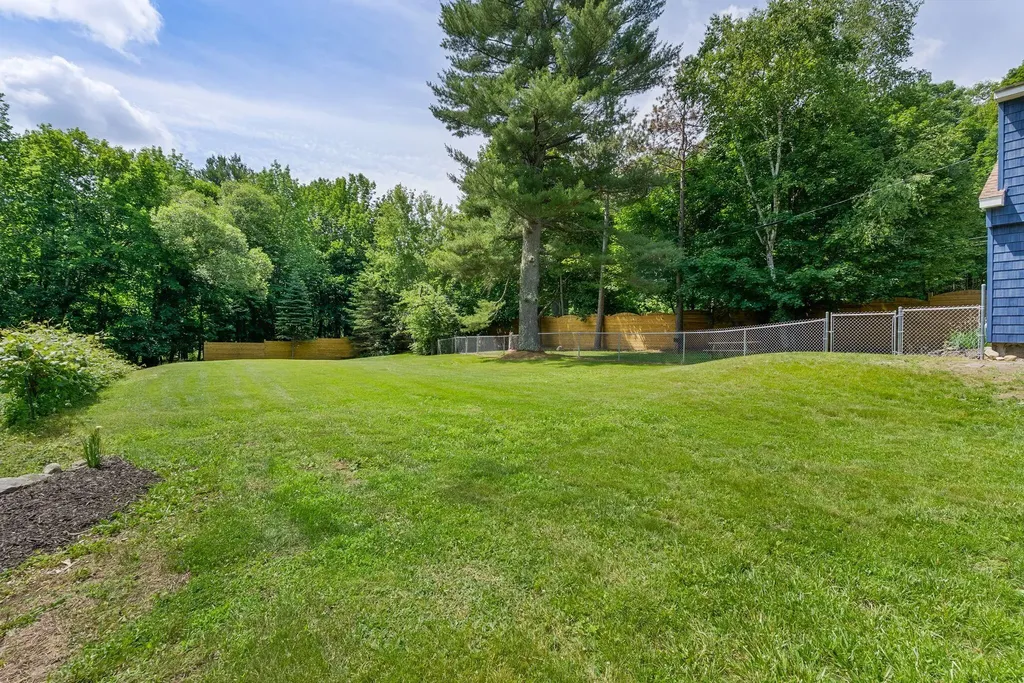 337 Route 133 Winthrop ME 04364
