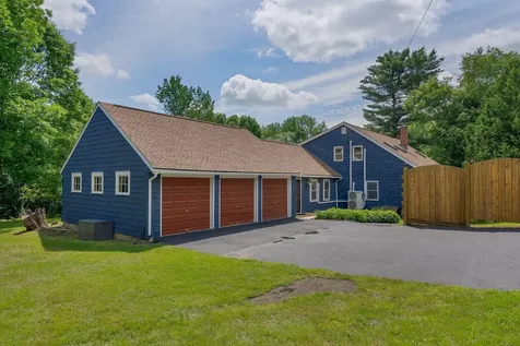 337 Route 133 Winthrop ME 04364