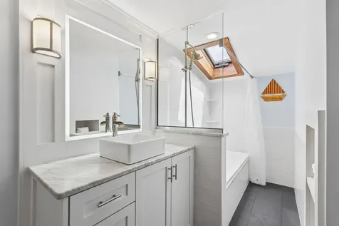 337 Route 133 Winthrop ME 04364