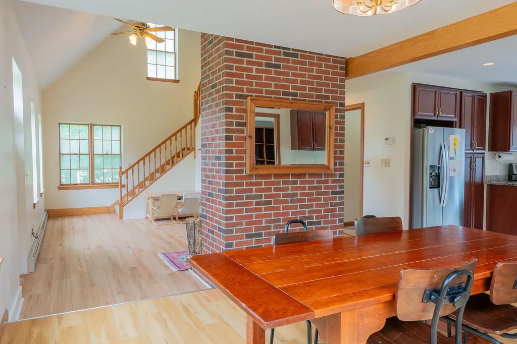 60 Oak Creek Buxton ME 04093