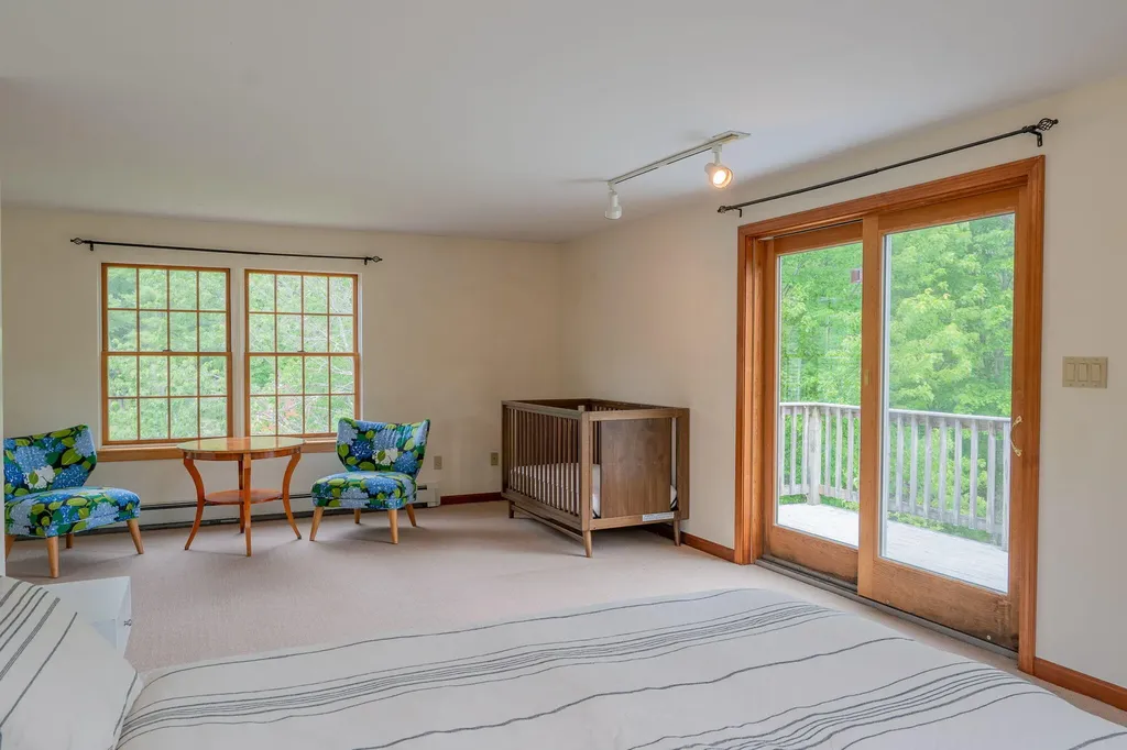 60 Oak Creek Buxton ME 04093