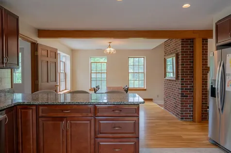60 Oak Creek Buxton ME 04093
