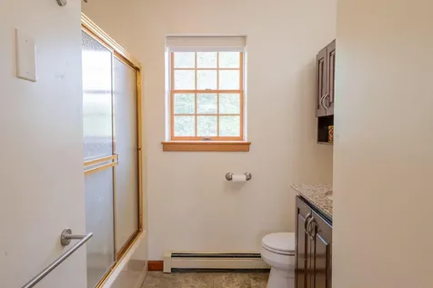 60 Oak Creek Buxton ME 04093
