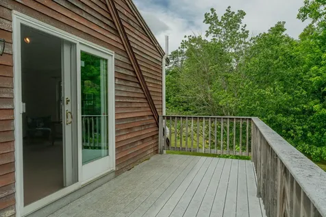 60 Oak Creek Buxton ME 04093