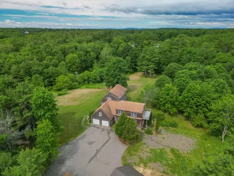 60 Oak Creek Buxton ME 04093