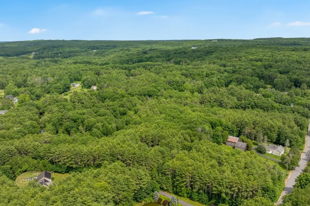 31 Brand Road Windham ME 04062