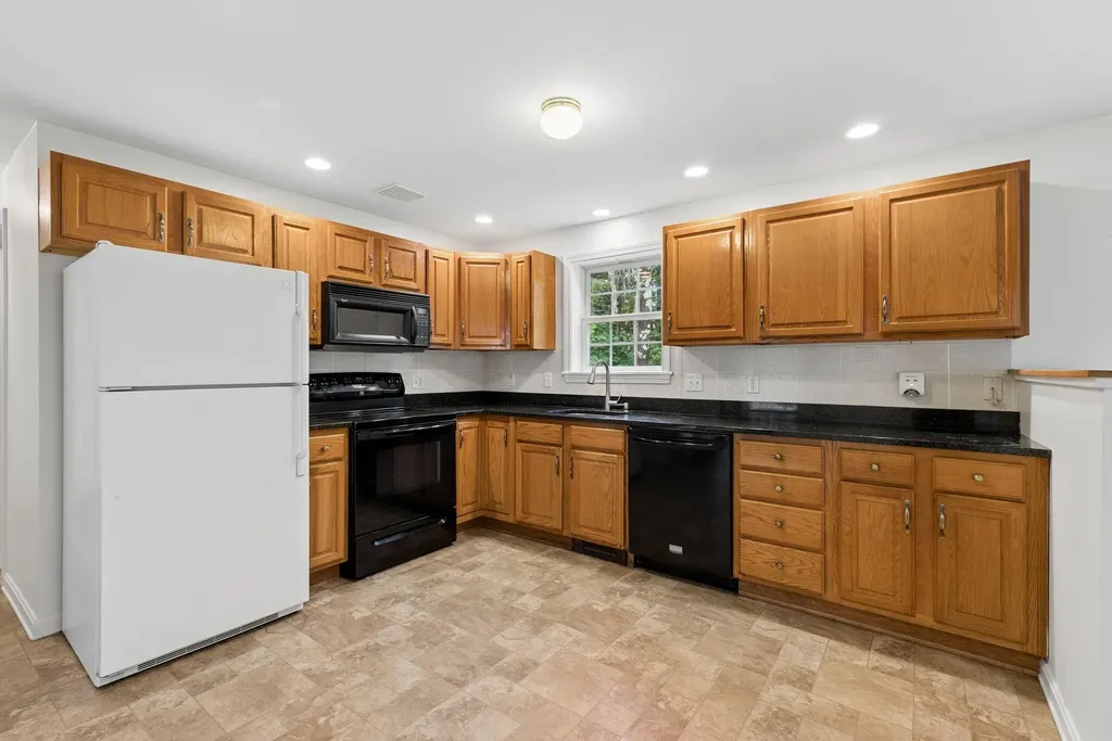 31 Brand Road Windham ME 04062