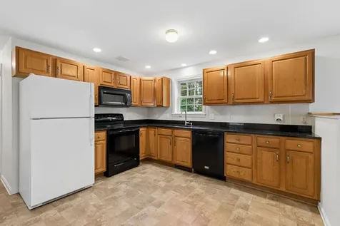 31 Brand Road Windham ME 04062