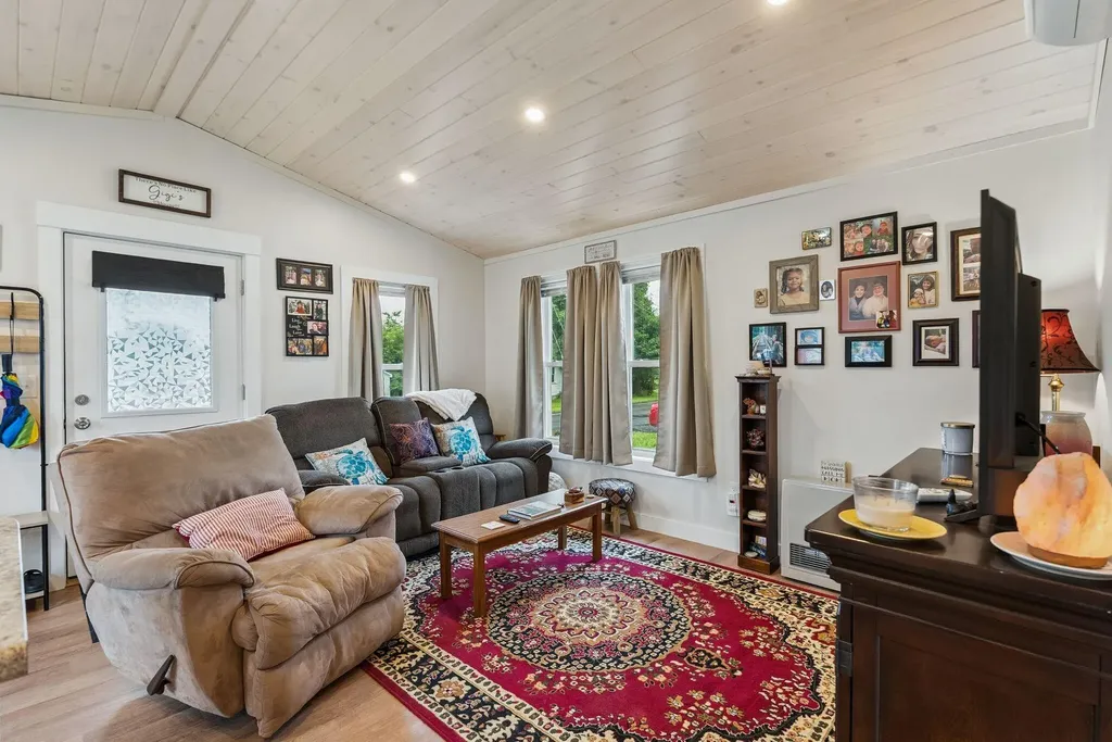 4 Broad Street Waterville ME 04901
