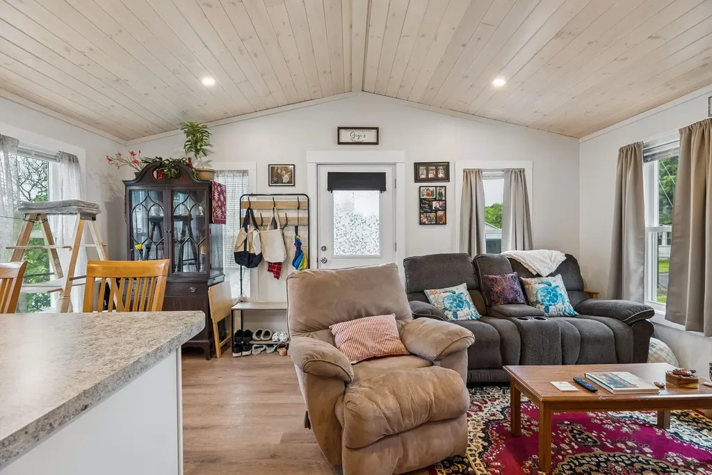 4 Broad Street Waterville ME 04901