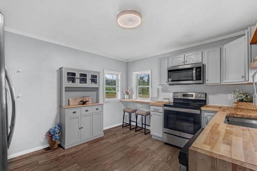 964 Allen Pond Road Greene ME 04236
