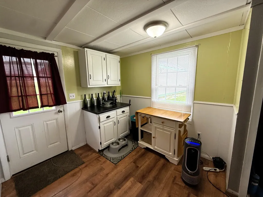 11 Depot Street Waldoboro ME 04572