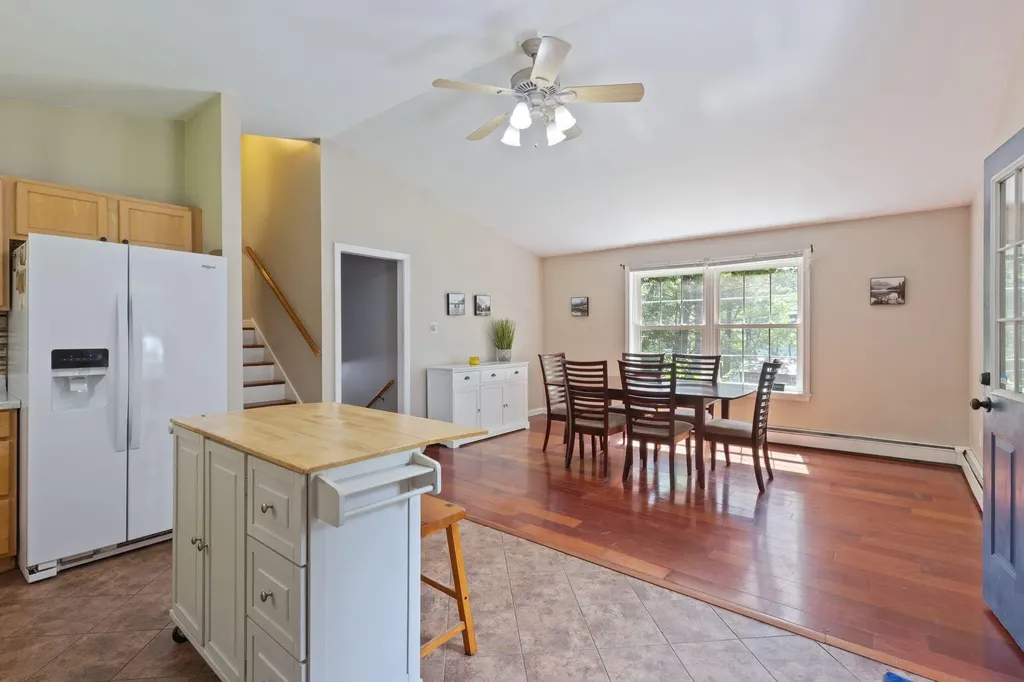 20 Swans Road Raymond ME 04071