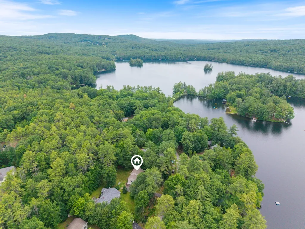 20 Swans Road Raymond ME 04071