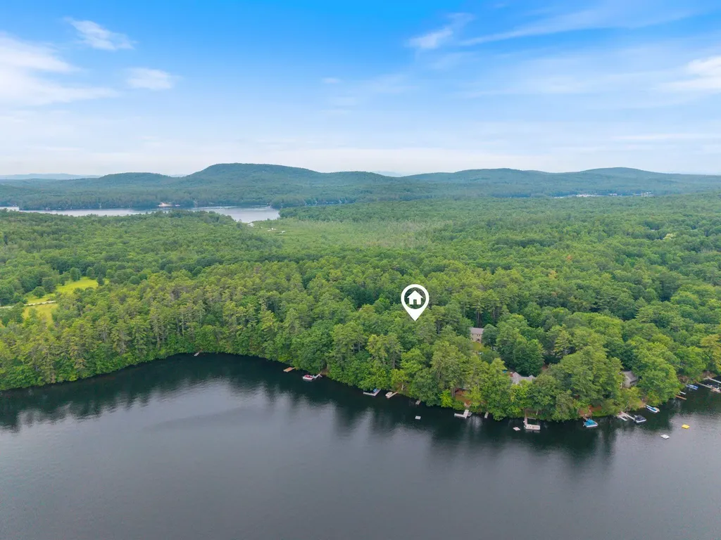 20 Swans Road Raymond ME 04071
