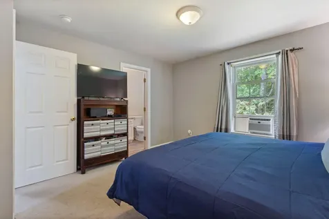 20 Swans Road Raymond ME 04071
