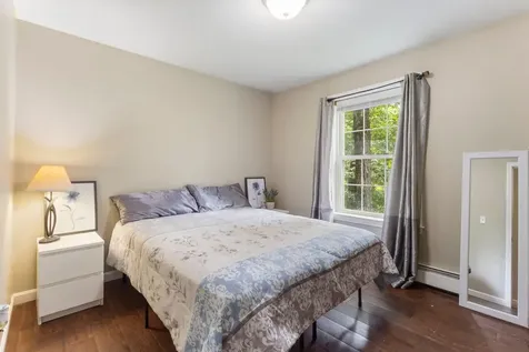 20 Swans Road Raymond ME 04071