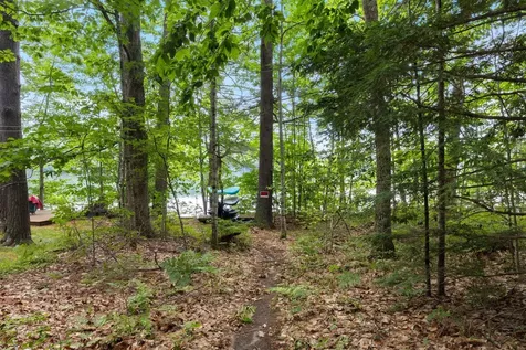 20 Swans Road Raymond ME 04071