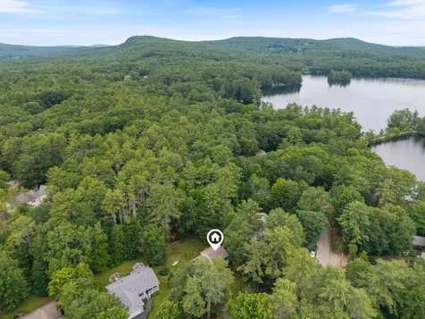 20 Swans Road Raymond ME 04071